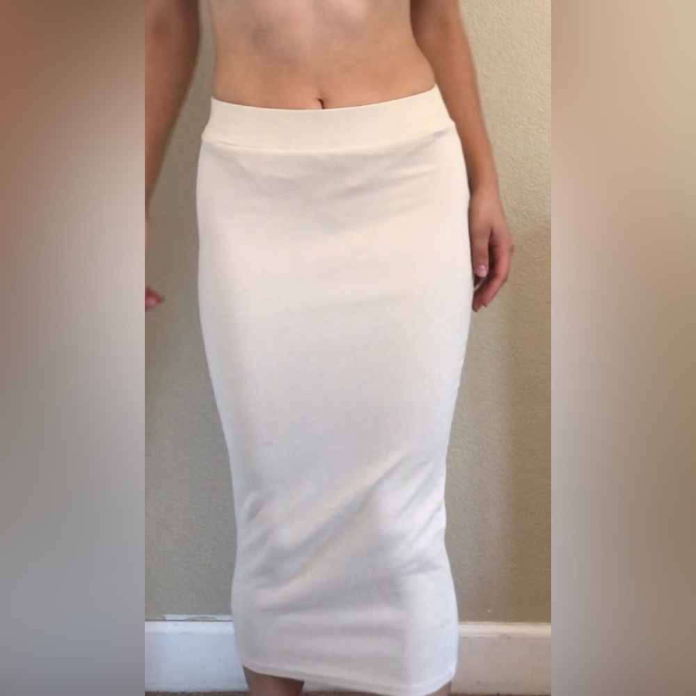 Crème Maxi Skirt